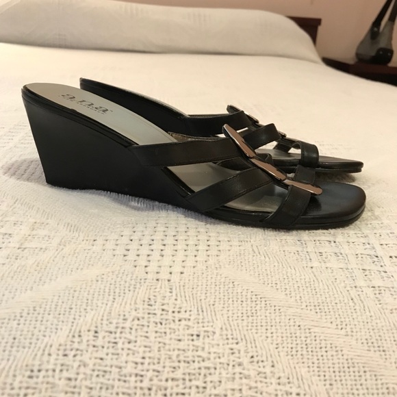 Black Wedges by a.n.a. - Picture 2 of 4